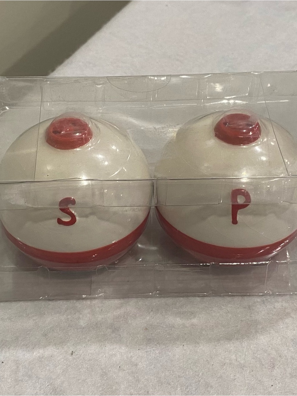 Fishing bobber Red/White Ceramic Salt & Pepper - Shakers Father’s Day Gifts - Picture 2 of 4